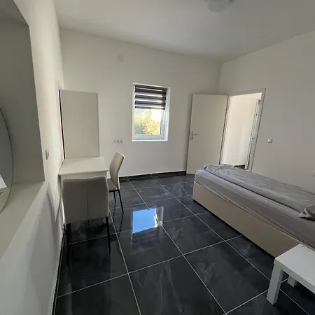 Apartamento Krasniqi