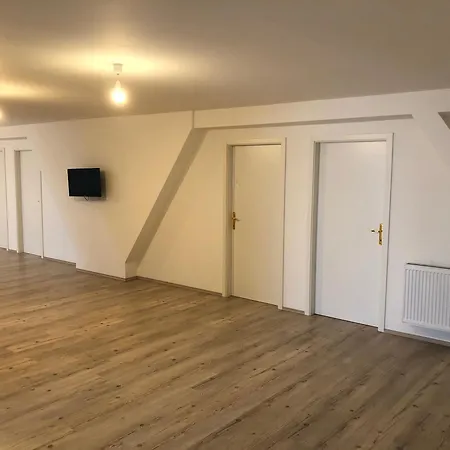 Krasniqi Apartmán *